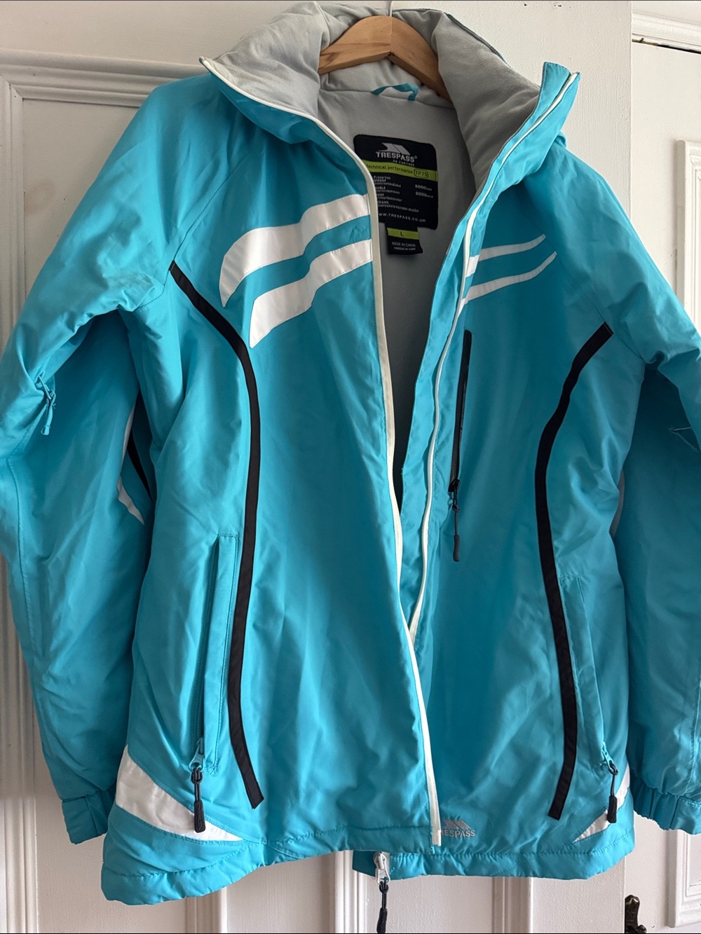 Trespass Kids Bright Aqua Waterproof Rain Jacket with White Accents